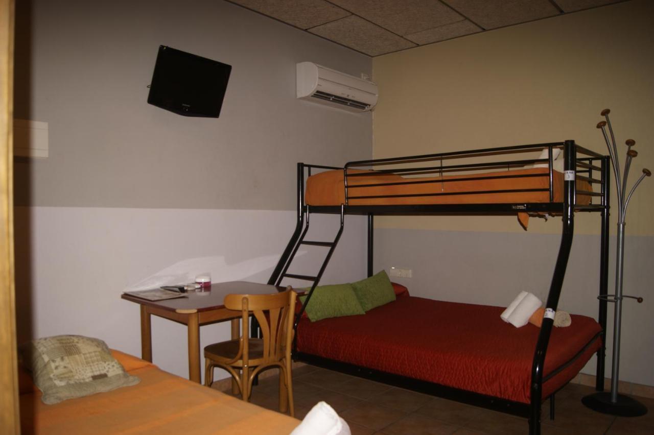 Hotel Familiar Baga Exterior photo