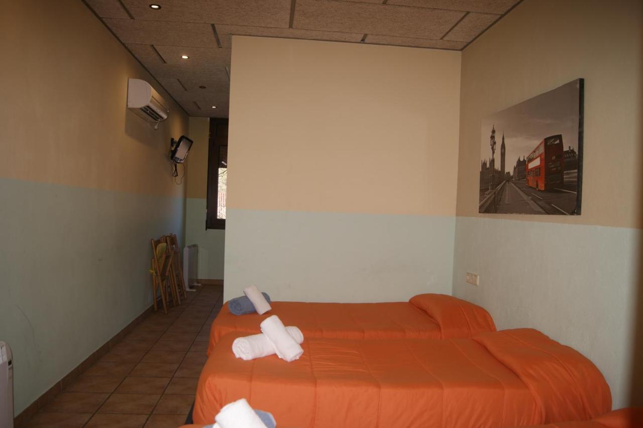 Hotel Familiar Baga Exterior photo
